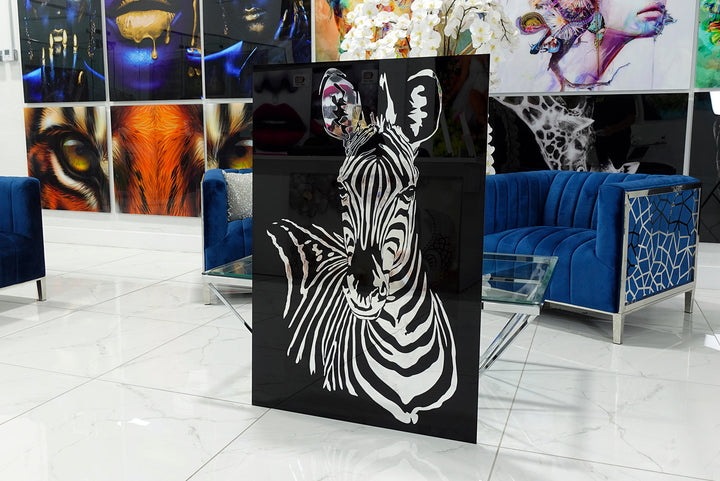 Acrylic design depicting a beautiful and elegant zebra.